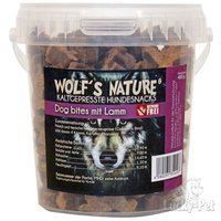 Wolfs Nature Dog bites mit Lamm